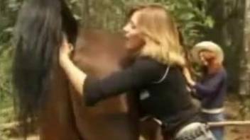 Extreme horse zoophilia for woman avid for the huge dick